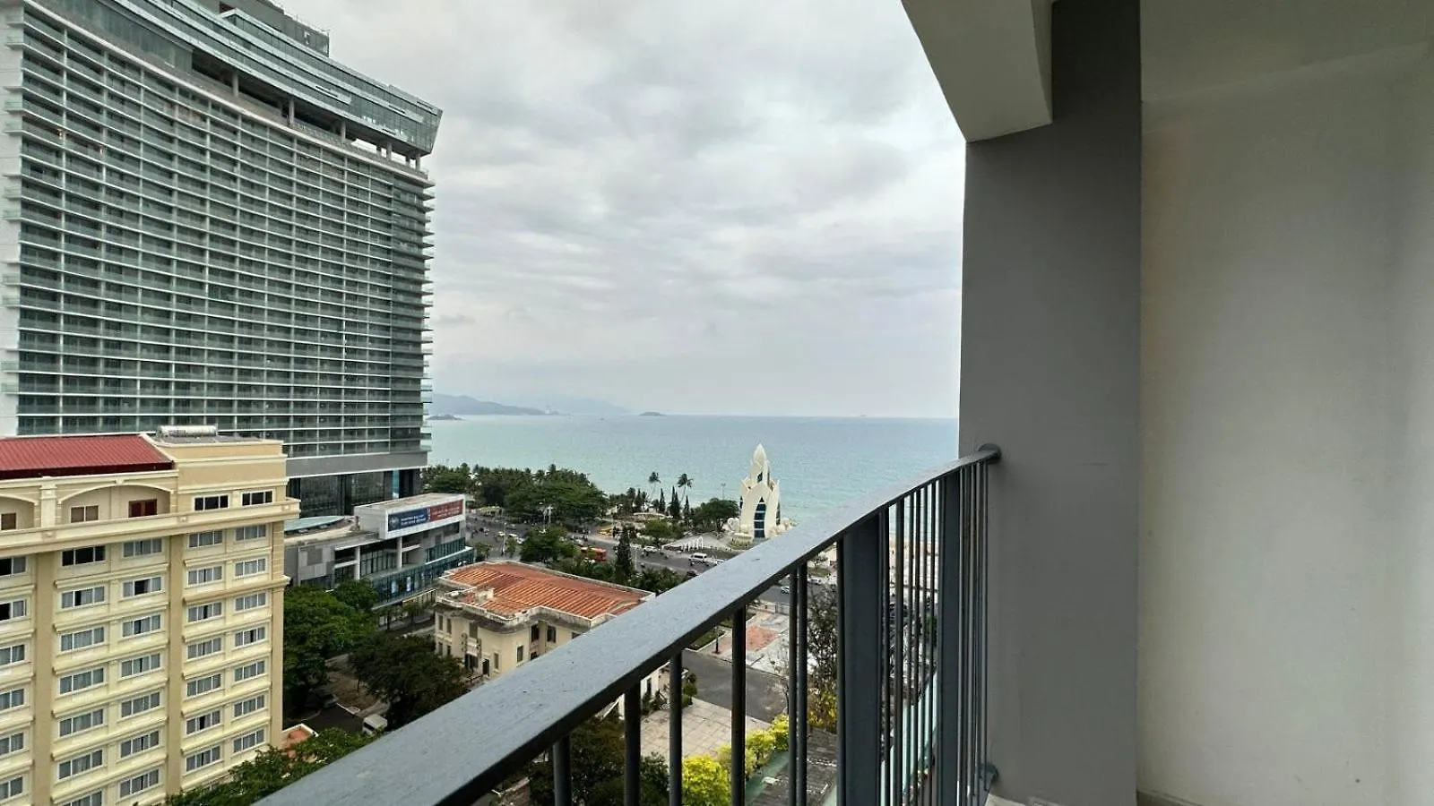 L'Apartment And Signature Nha Trang Tours - Panorama Residence 0*,  וייטנאם